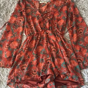 Cookies Clothing Womens Large Flare Sleeve Romper